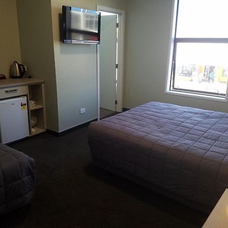 Stumpers Hotel Hokitika Room photo