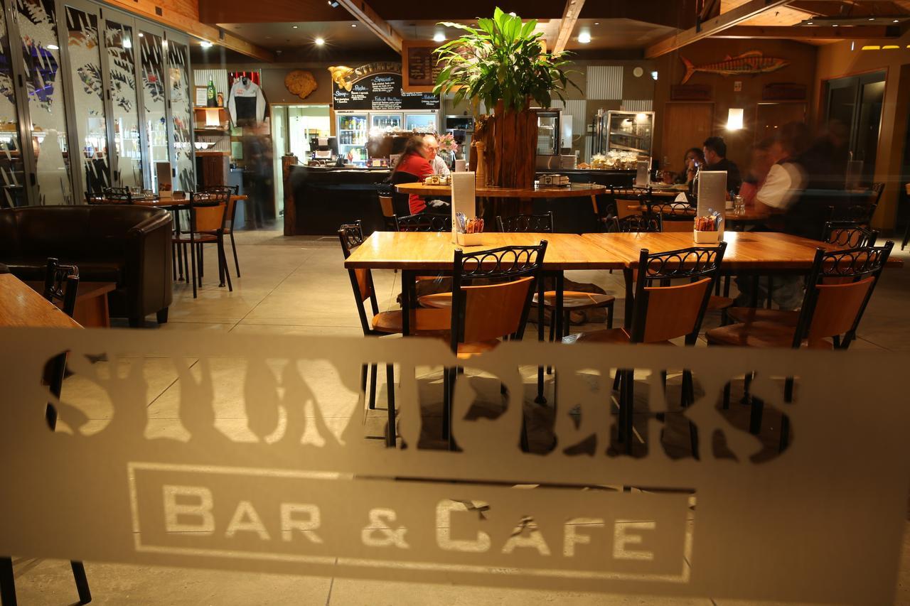 Stumpers Hotel Hokitika Exterior photo