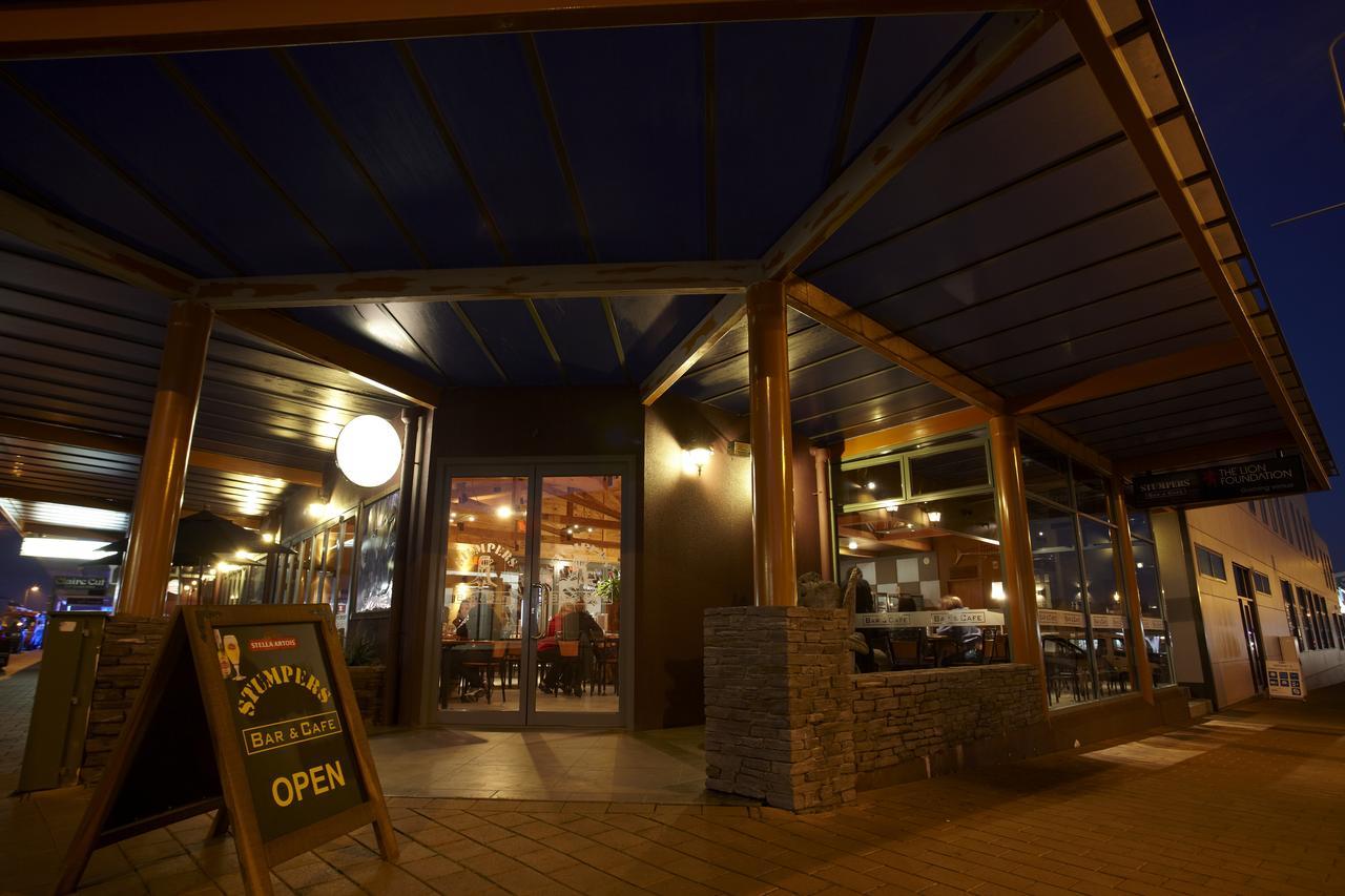 Stumpers Hotel Hokitika Exterior photo